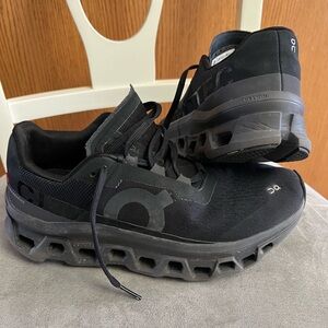 On Cloud Monster Shoes- Women’s 8.5